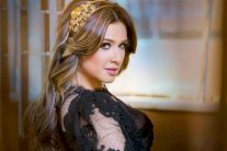 ياسمين عبد العزيز تتعاقد مع السبكي على فيلم جديد