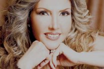 نادية مصطفى ومحمد الحلو يغنيان لقناة السويس الجديدة