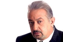 نور الشريف إكتشف وفاة والده في المدرسة 