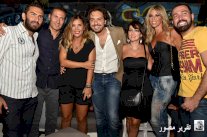 المشاهير يصلون بالتاكسي إلى سهرة 