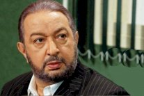 نور الشريف وبوسي قصة 