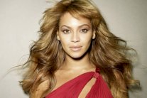 إطلالة جريئة لـ