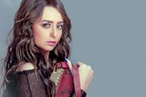 محمد محسن يُفاجئ هبة مجدي على المسرح 