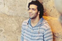 رامي عصام يغني لـ