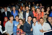 تامر حسني يحتفل بالعرض الأول لفيلم 