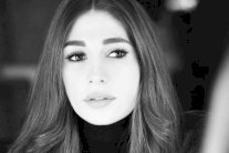 القضاء يُبرّىء ديما صادق في قضيّة حزب الله