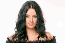 رضوى الشربيني تغادر