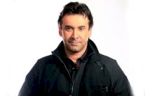 كريم عبد العزيز يوافق على 