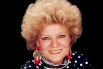 نادية لطفي تخرج من العناية الفائقة