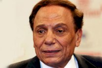 حادث سير يؤخِّر موكب عادل إمام