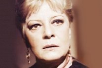 أجهزة التنفس تعيد نادية لطفي للعناية المركزة