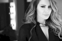 كارول سماحة تُحيي اليوم الوطني الإماراتي