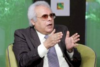 والد أنغام : لم أفرض وصايتي عليها