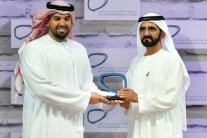 حاكم دبي يُكرّم حسين الجسمي