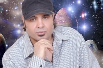 فرعون يخاطب نجوم الفن والإعلام بتوقعاته عبر 