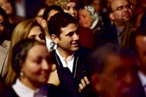 أحمد عز يتجنب أنغام ويجامل أصالة