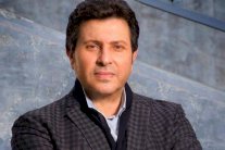 إستقالة هاني شاكر تُثير أزمة في نقابة الموسيقيين