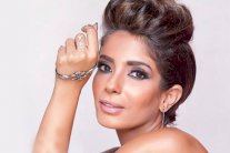 منى زكي تشارك هاتفياً بندوة 