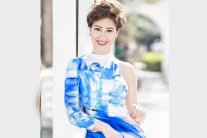 نواره يشارك في 