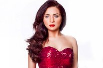 مي عز الدّين في 