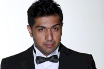 همام يغنّي التراث العراقي