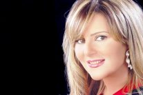 رانيا محمود ياسين تُثير أزمة وتعتذر