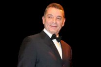 محمود حميده بطل مسلسل إذاعي في رمضان