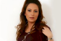 فاطمة الزهراء العروسي تُطلِق