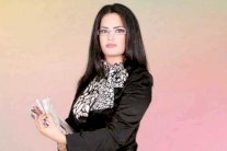 سما المصري تتبرأ من الصور العارية