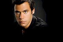 محمد عادل إمام يتصدر إيرادات السينما