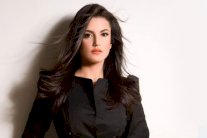 درة تأخذ إجازة في تونس