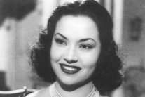 مديحة يسري تستكمل جلسات العلاج