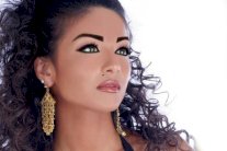 دوللي شاهين: إعتزال أم مناورة؟