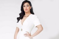 غادة عبد الرازق تتعاون مع مؤلف الأسطورة