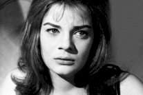 عقيلة الرئيس المصري تتصل بنادية لطفي