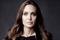 أصداء طلاق جولي وبيت على مواقع التواصل العربية