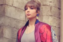 أصالة في إجازة باردة مع زوجها