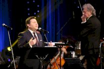 هاني شاكر يُلهب حماس الجمهور في