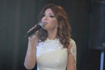 سميرة سعيد استقبلت العام الجديد بالأبيض