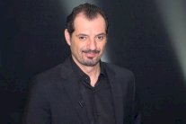 نتفليكس تقدّم أو أعمالها العربية مع عادل كرم