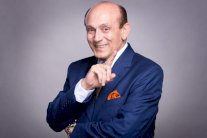 محمد صبحي يُعيد 