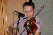 نبيل أقبيب: أغنية 