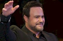 عاصي الحلاني يفتتح حفله بدار الأوبرا بـ