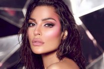 نادين نجيم ترقص بعفوية في دبي