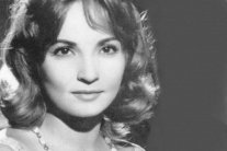 شادية في العناية المركزة