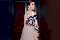 أصالة تُفاجِئ الجمهور بإطلالةٍ جديدة