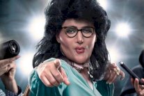 رامز جلال يتنكر بزيّ امرأة