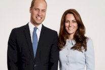 العائلة البريطانية المالكة تكشف صورة بطاقة عيد الميلاد