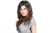 غادة عادل تنجو من حريق برنامجها