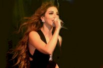 جولة فنية لـ